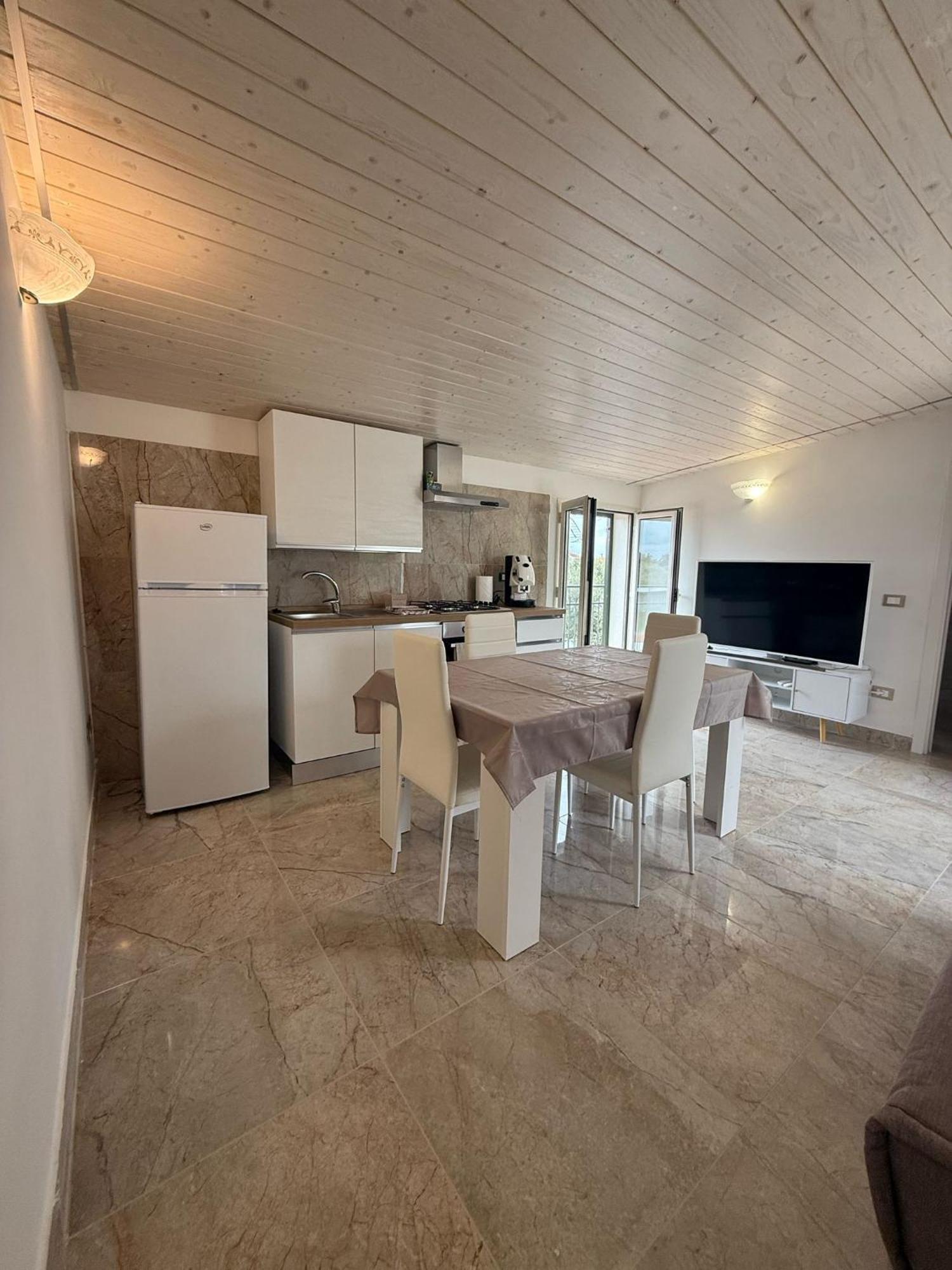 La Perla Di Dea Villa Lido Di Fondi Eksteriør billede
